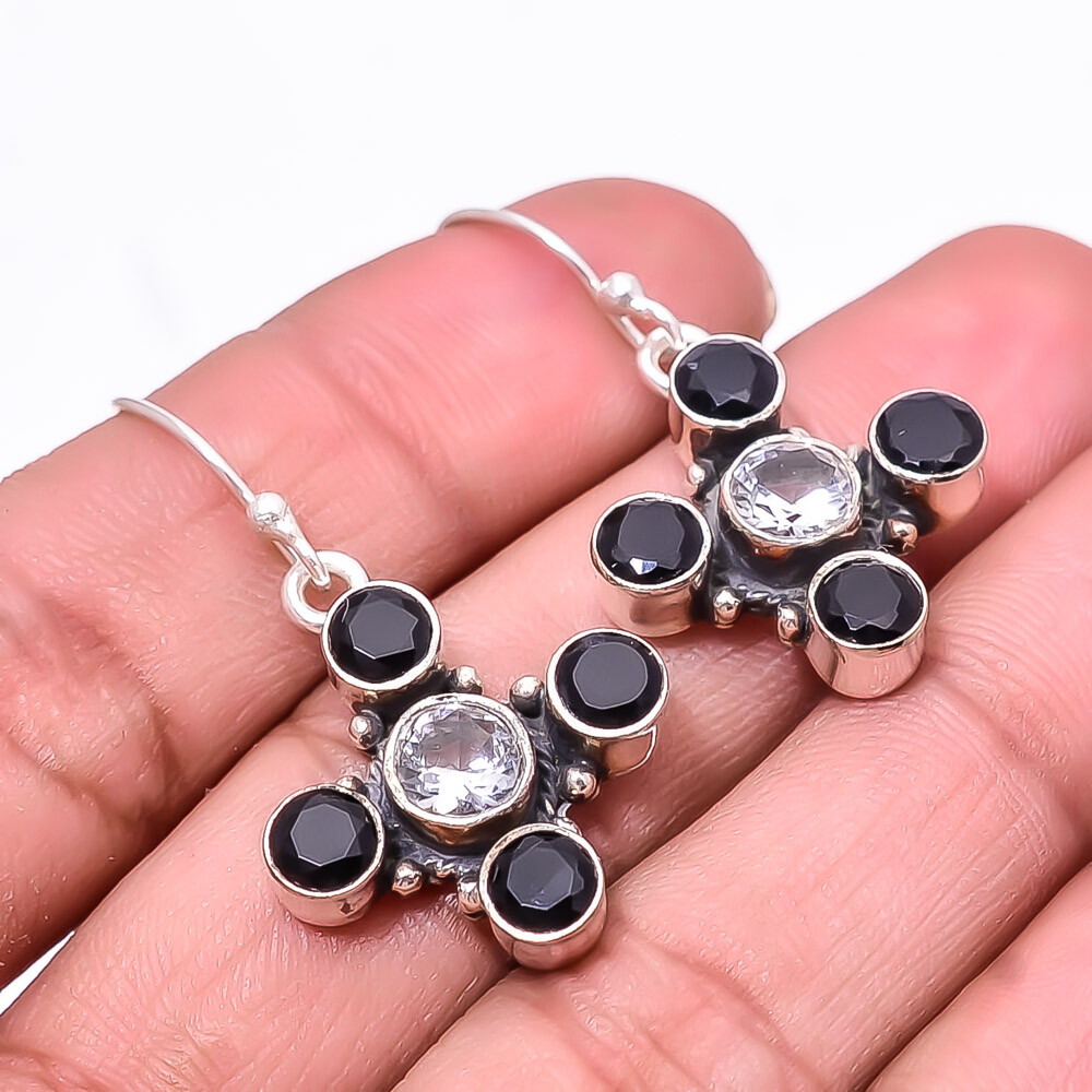 White Topaz & Black Onyx 925 Sterling Silver Earring 1.56
