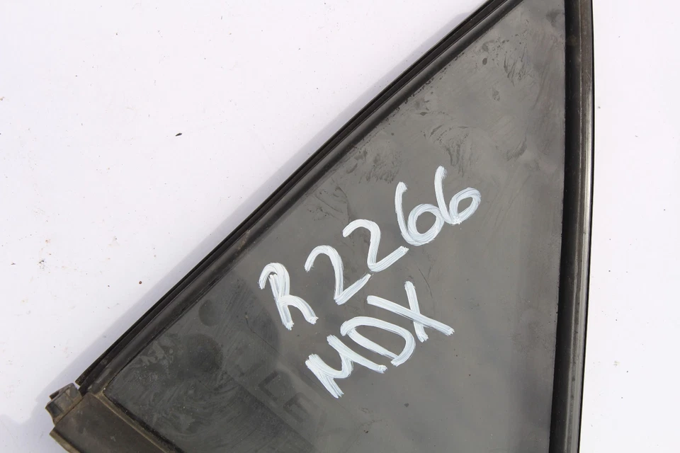 Ventana triangular lateral izquierda Acura MDX 2001-2002 R2266 Foto 2 de 4