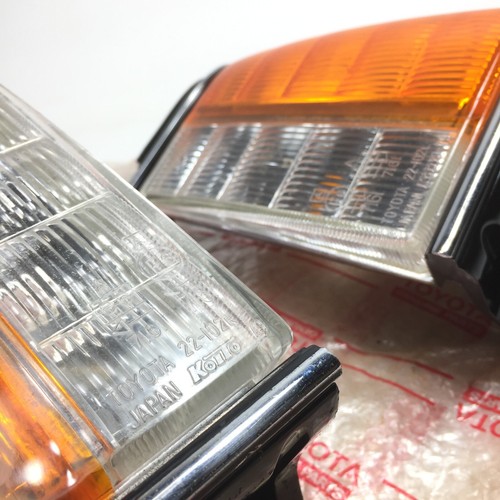 Front Turn Signal Lamp RH LH Toyota Cressida LX60 MX62 RX60 NOS Genuine Part - Picture 6 of 11