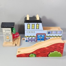Imaginarium Wooden Railway Airport Ramp Stop Go Sign Compatible Brio Thomas Lot