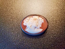 Extremely Rare Double Right Facing Shell Cameo Brooch Pin Pendant Women