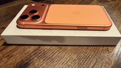 Apple iPhone 17 Pro Max - 256 GB - Cosmic Orange (T mobile ￼FOR PARTS - READ