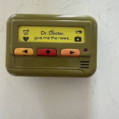 B. Toys Green Dr. Doctor Give Me The News Electronic Toy Pager w/ Sounds Beeper