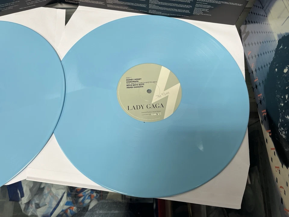 Lady Gaga – The Fame : Streamline – 00602577629150 Limited Edition, Blue Vinyl - Image 4 of 4