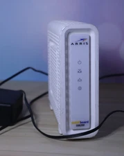ARRIS SB8200 Surfboard DOCSIS 3.1 Cable Modem White