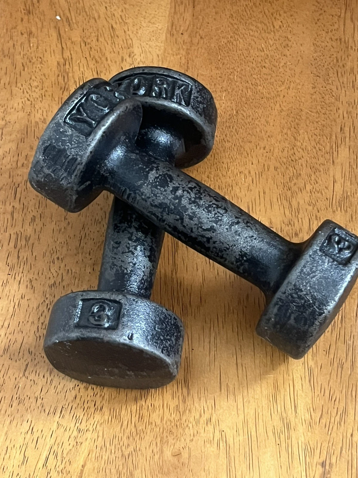 York Dumbbells - 3 lb Pre-USA Round Flat Bottom