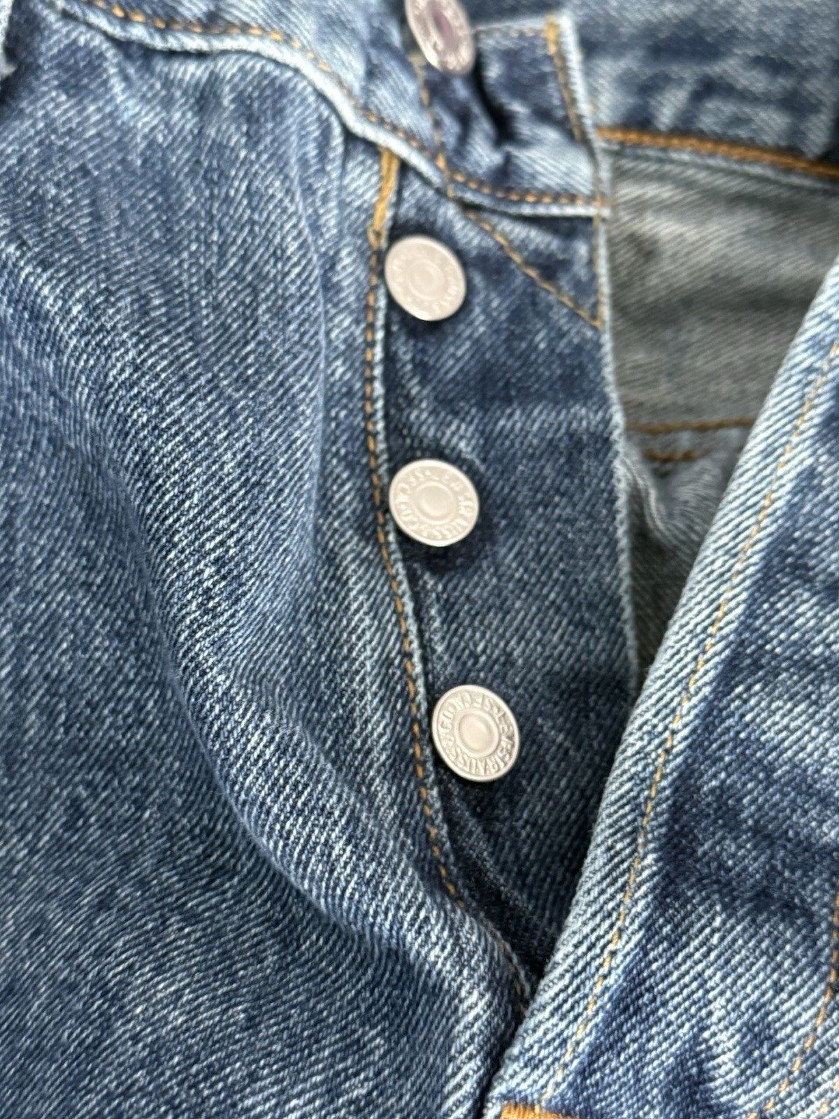 Levi's 501 Men's Original Fit Jeans - Blue Button Fly Ripped 30/32 100% Cotton thumbnail 2