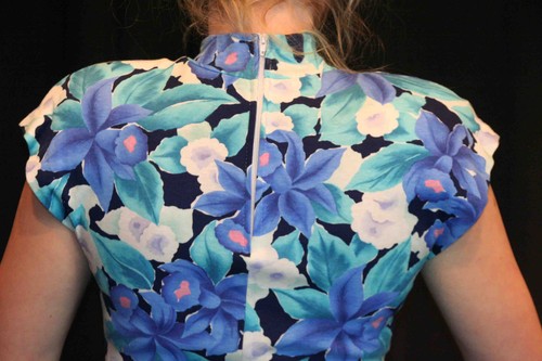 XS/S VTG 80s BUBBLE MINI DRESS DROP WAIST BLUE HAWAIIAN FLORAL ALL THAT JAZZ - Picture 4 of 6