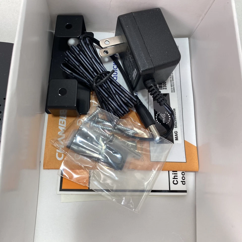 3X Smart garage hub Chamberlain MYQ-G0301 MyQ & 2 Sensors G821LMB-2SENSOR - Image 3 of 3