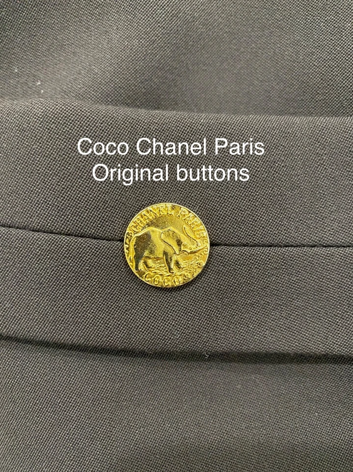 Blazer Chanel Raro Auténtico De Colección Usado en Perfecto Estado Talla 42 Foto 3 de 4