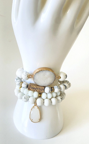 Weiße Geode Armband 4er Set Perlen Kristall Naturstein Tropfen Anhänger für Damen