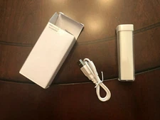 PORTABLE CHARGER Universal Power Battery Pack Extender 2200mAh-White