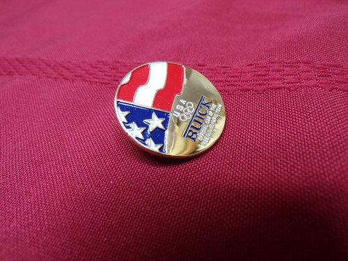 1988 U.S.A. BUICK OFFICIAL CAR OLYMPICS ENAMEL GOLD TONE METAL PIN - Picture 3 of 5