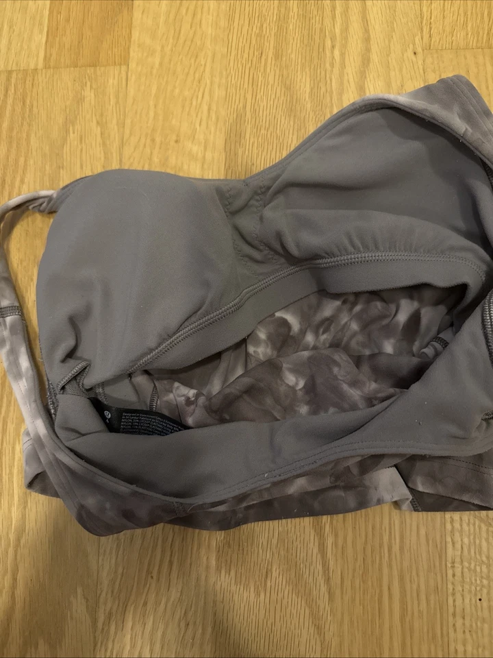 Tanque feminino Lululemon Align tamanho EUA 4 modelo # LW1DNWS DON8 - Imagem 3 de 4