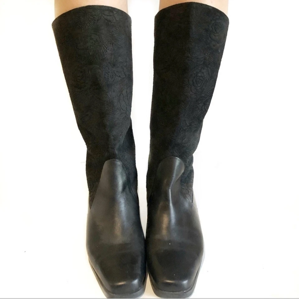 Vintage Markon Suela Black Leather Floral Embossed Tall Boots Women's 8.5 Wide - Image 3 of 4