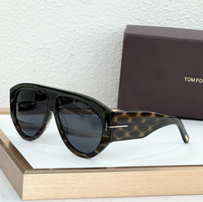 TOM FORD Model TF1044 Sunglasses Size 60  12-140 New w/ Case
