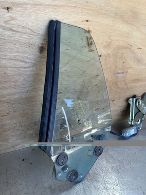 92-94 Nissan 240sx S13 Vert LEFT Rear Window Glass Convertible