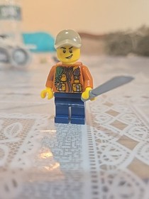 Lego City Jungle Explorer  Minifigure 60161-1 Cty0805 2017 Male With Machete 