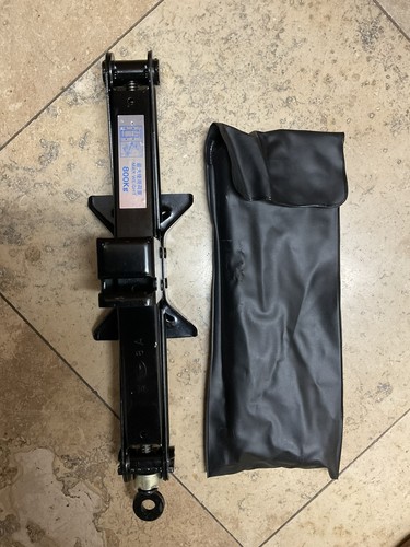 96-97-98-99-00-01-02-03-04-05 Subaru Legacy Outback Tire Jack Set & Tools OEM - Picture 6 of 7