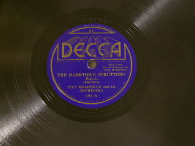 TINY BRADSHAW Darktown Strutters Ball / The Sheik Shad Collins Decca 10'' 78 rpm