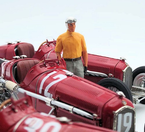 New CMC Alfa Romeo P3 1932 8 12 30 Tazio Nuvolari 1:18 Model Car Red M229 KidBX - Foto 5 di 8