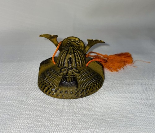 SAMURAI HELMET - Japanese Helmet Vintage Miniature Cast Iron Brass Art Sculpture - Picture 4 of 7