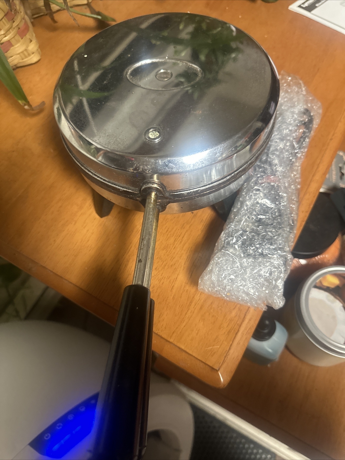 VINTAGE VITANTONIO PIZZELLE MAID 400NS 7" INCH NONSTICK PIZZELLE