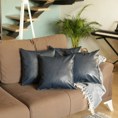 Богемная веганская подушка из искусственной кожи темно-синего цвета 20x20