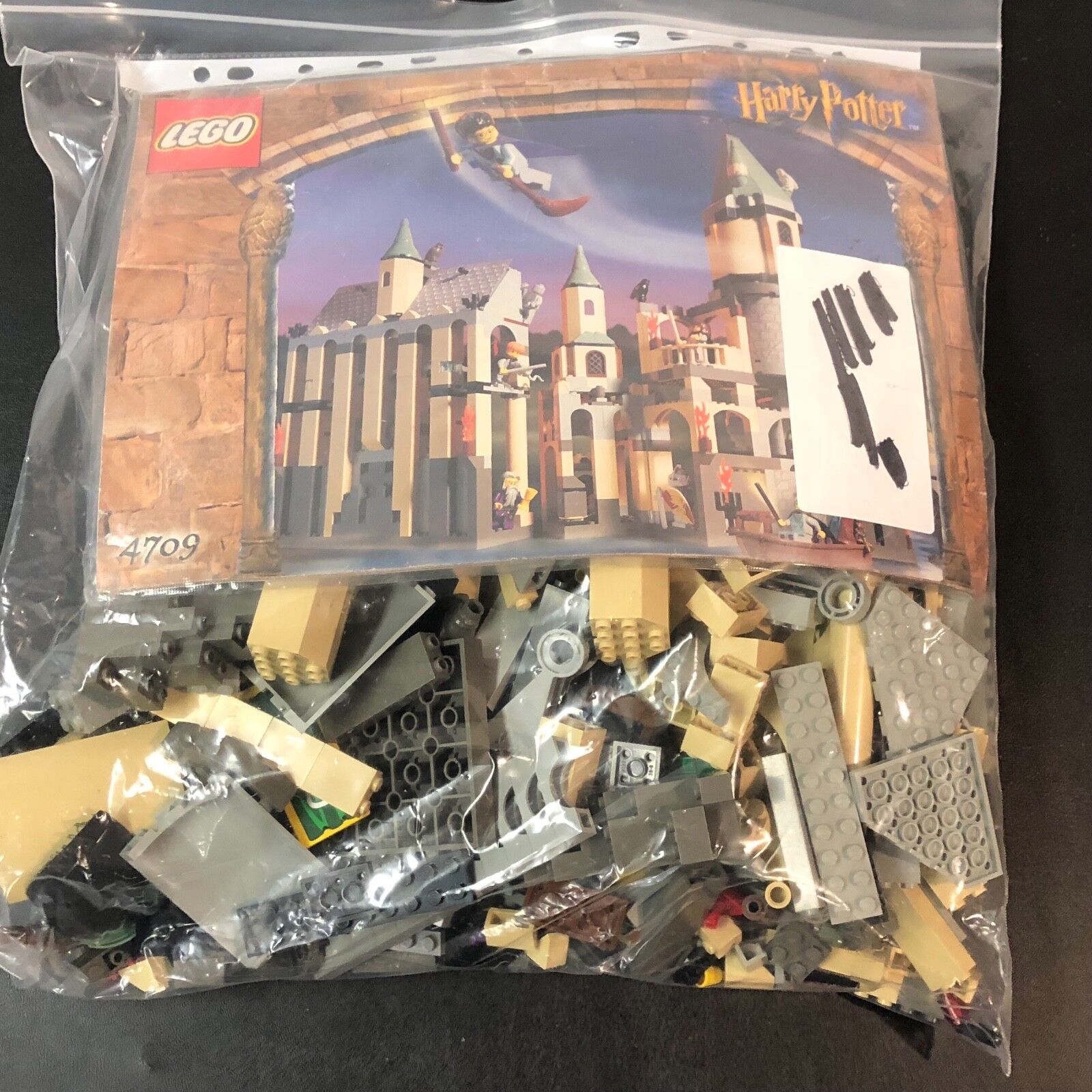 LEGO 4709 Harry Potter Hogwarts Castle 100% Complete w/ Instructions Minifigures