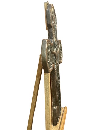 Hammered Copper Crucifix, 19th Century - Picture 5 of 6