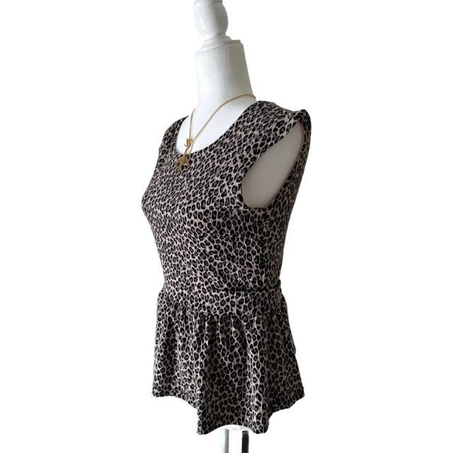 American Rag Women's Animal Print Cap Sleeve Peplum Top: Size S - Image 3 of 4