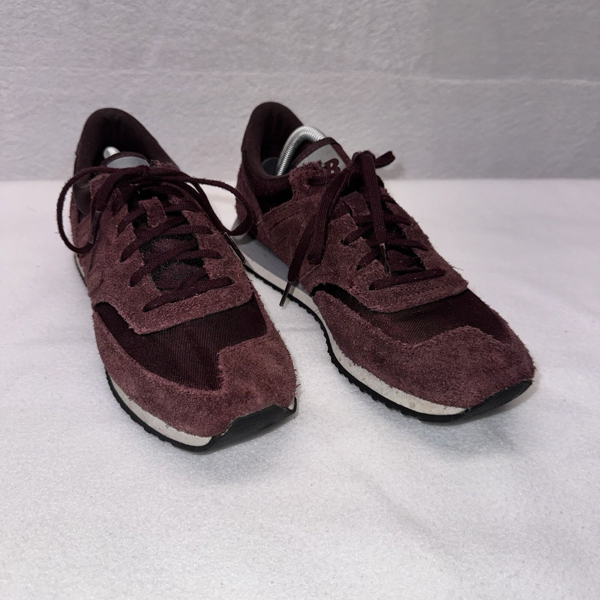 New Balance Burgundy Suede CW620 Lace Up Sneakers 8/39