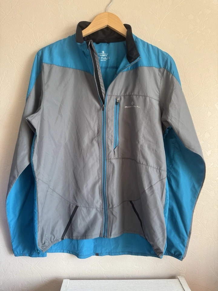 Jaqueta Ron Hill Stride Windspeed - Compatível com Vision LED - Tamanho Pequeno (V3) - Imagem 3 de 4