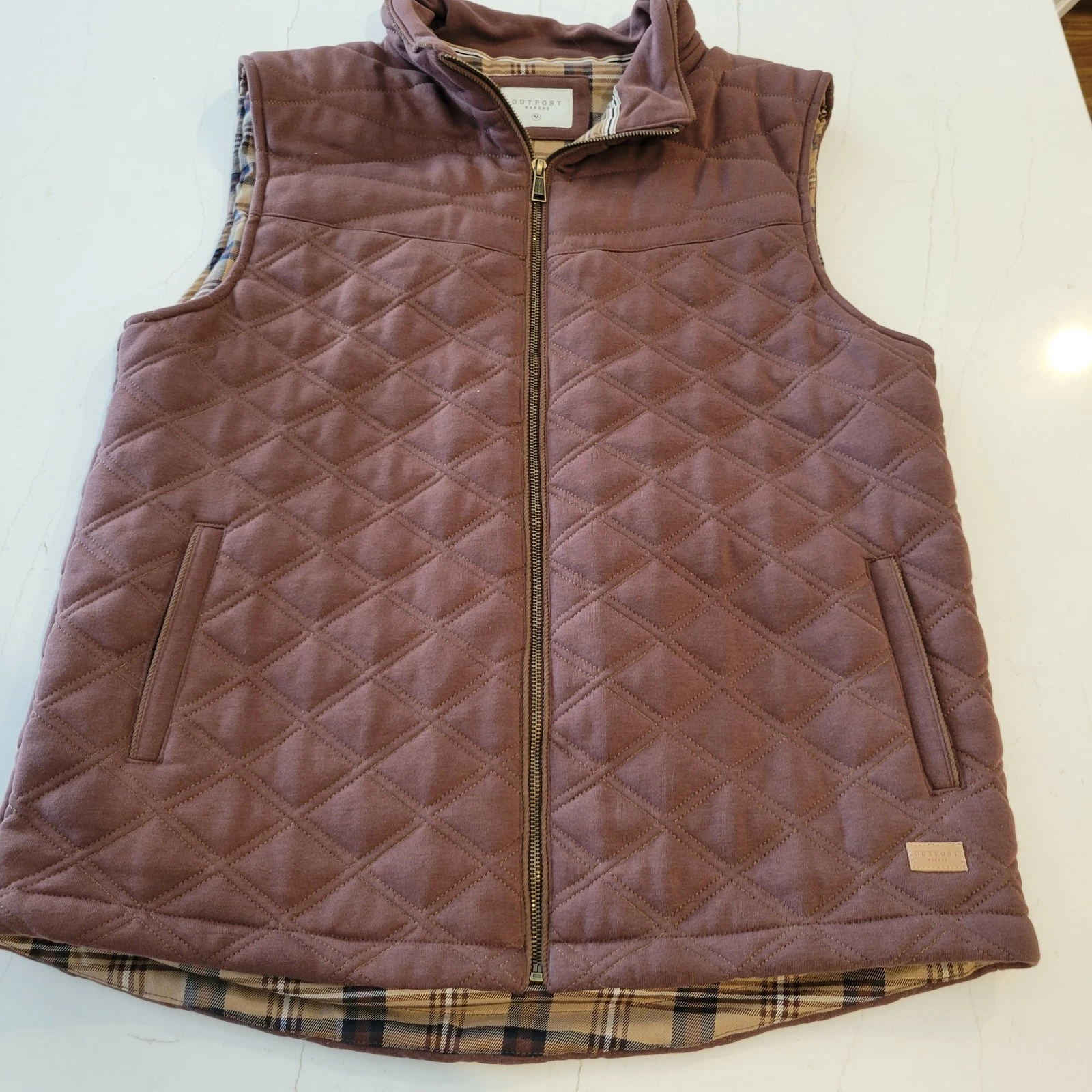 Men’s Brown Quilted Vest Plaid Lining Size L Outpost Makers Outdoors EUC