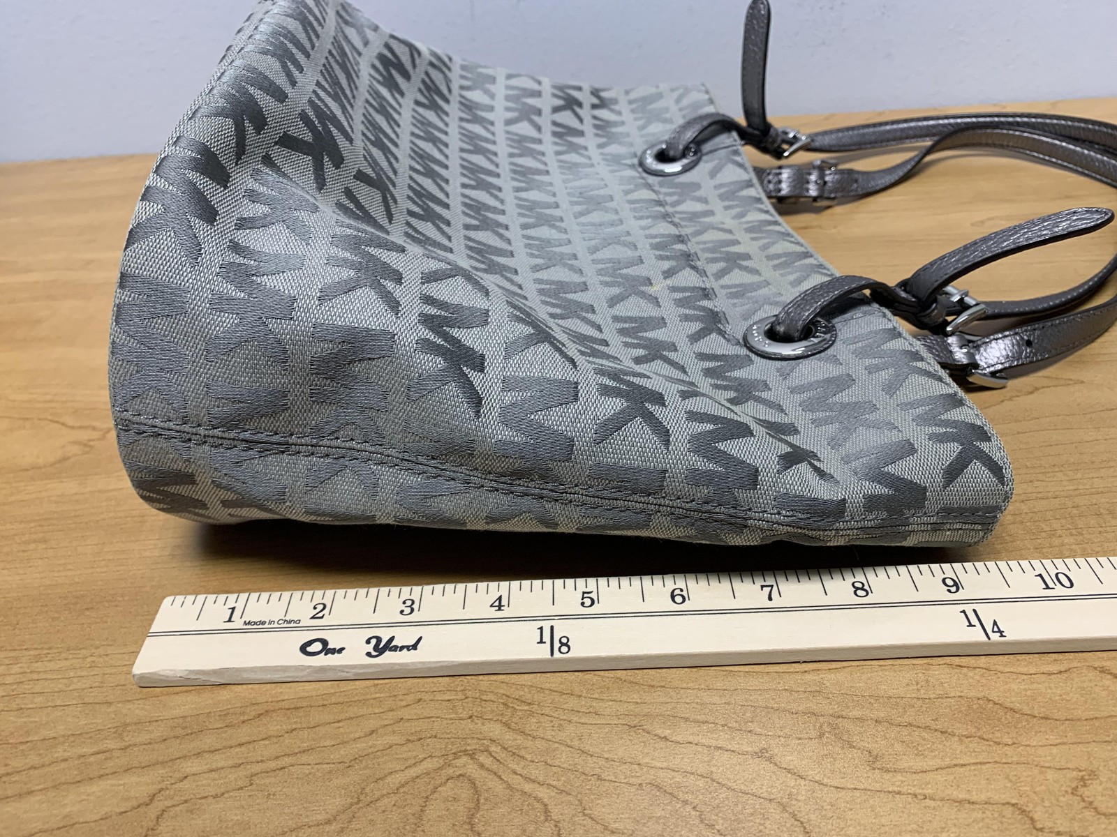 Michael Kors Tote Bag Womens Gray MK Monogram Shoulder Purse Metallic Straps thumbnail 5