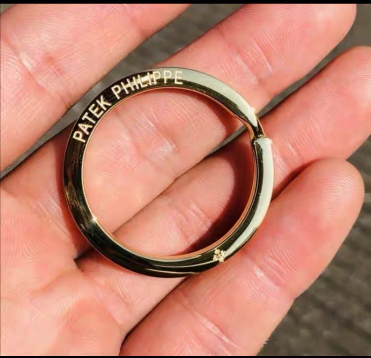 Patek Philippe 18K Keyring AD GIFT - Gold Plated