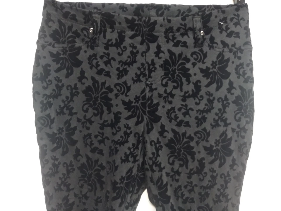 Womens baroque pants flock print black 1X ( 16W) stretch Faded Glory tapered EUC - Image 4 of 4
