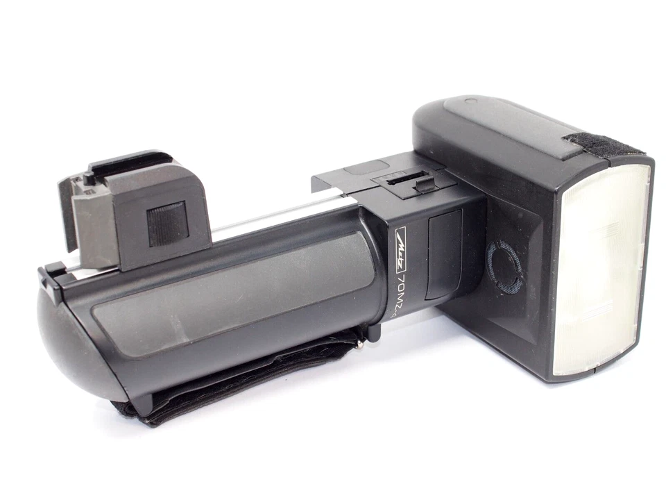 Metz 70 MZ-4 Bounce/Swivel Hammer Head Flash - Image 2 of 4