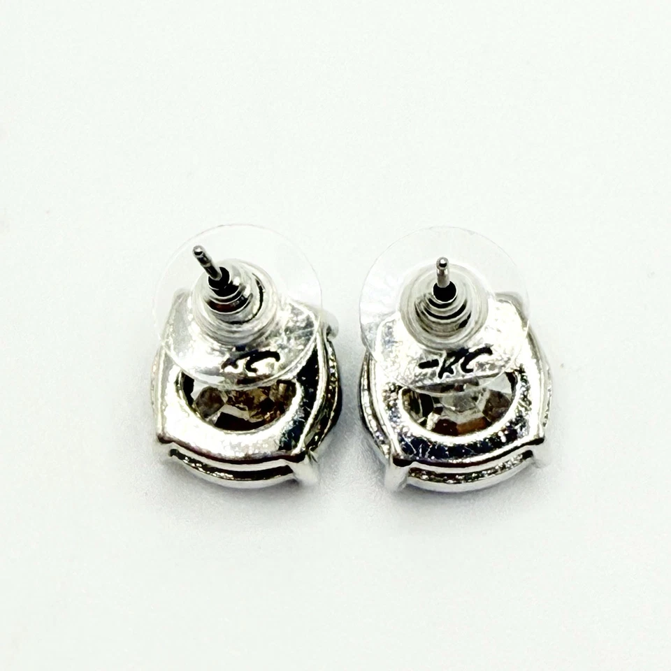 Pendientes de cristal azul firmados por Kenneth Cole con poste perforado tono plata Foto 3 de 4