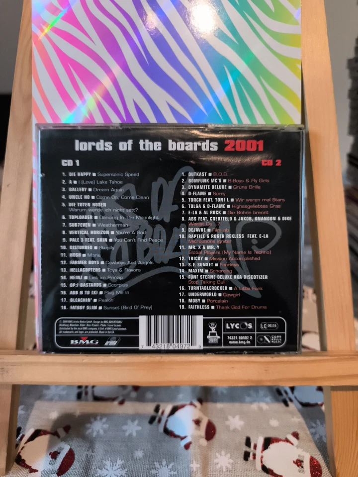 Lords of the Boards (2001) (2CD) Die Happy, A, Gallery, Uncle Ho, Die Toten H... - Bild 2 von 2