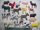 18 RARE MARX MPC WESTERN COWS PIG FARM ANIMALS 1/32 54MM 60MM PLASTIC PLAYSET