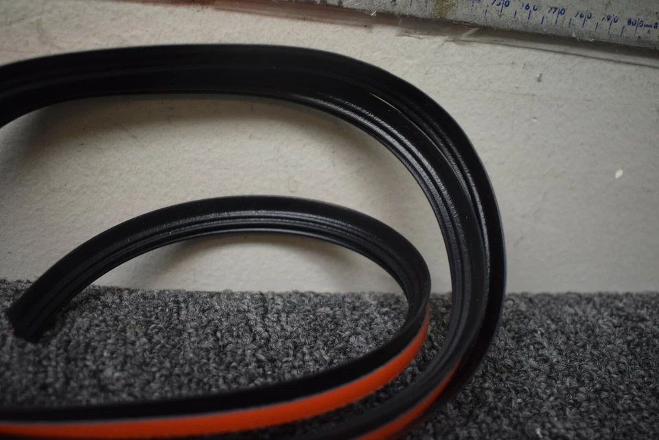 AUDI A6 QUATTRO 2012-2018 moldura superior OEM de fábrica Foto 3 de 4