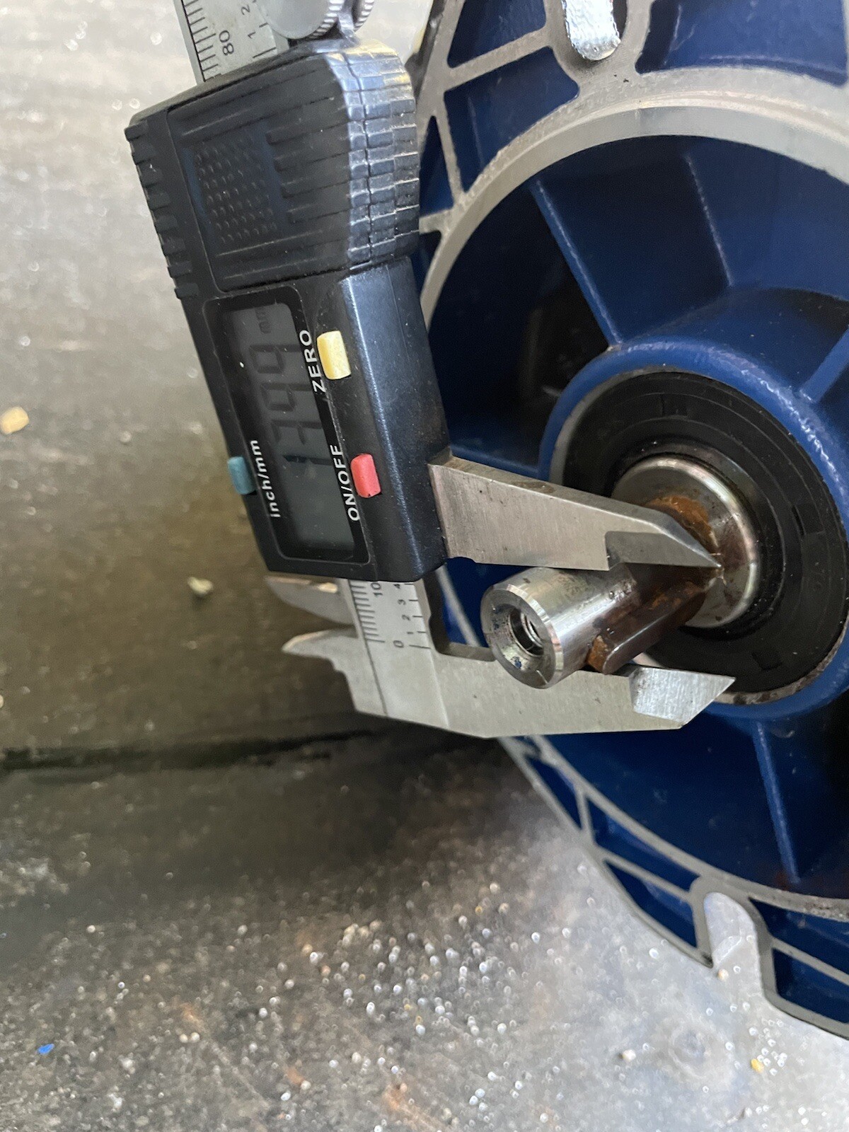 Motovario 0.5HP Motor with CH A32F worm reducer gearbox 1170 eBay