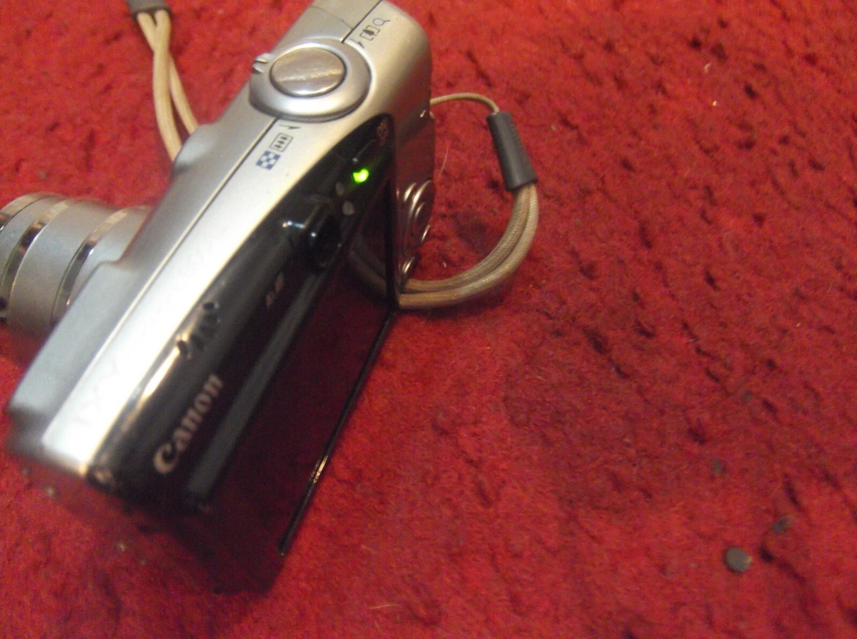 Canon PowerShot IXY Digital 800 IS 6.0MP 4x Digital Camera Canon PowerShot IXY Digital 800 IS 6.0MP 4x Digital Camera
