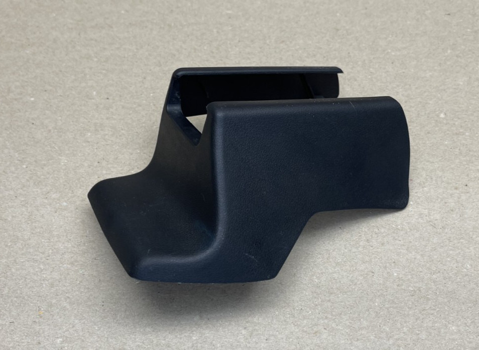 06-15 LEXUS IS250 IS350 FRONT RIGHT REAR INNER SEAT TRACK COVER OEM 72157-53060