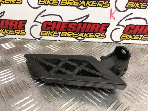 Peugeot Kisbee Streetzone 50cc 50 2T 2010 - 2017 Rear Right Footrest Foot  Peg | eBay