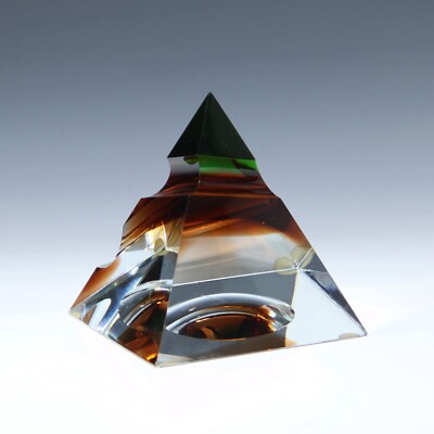 Jaroslav Svoboda (*1938) Studioglas Objekt Pyramide Tschechien 1990er Jahre