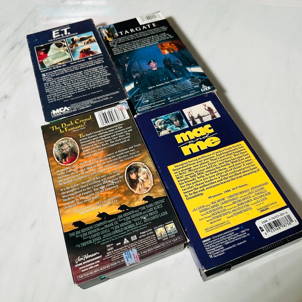 VHS - Lot of 4 - E.T. - Mac and Me - Stargate - The Dark Crystal Foto 4 de 4