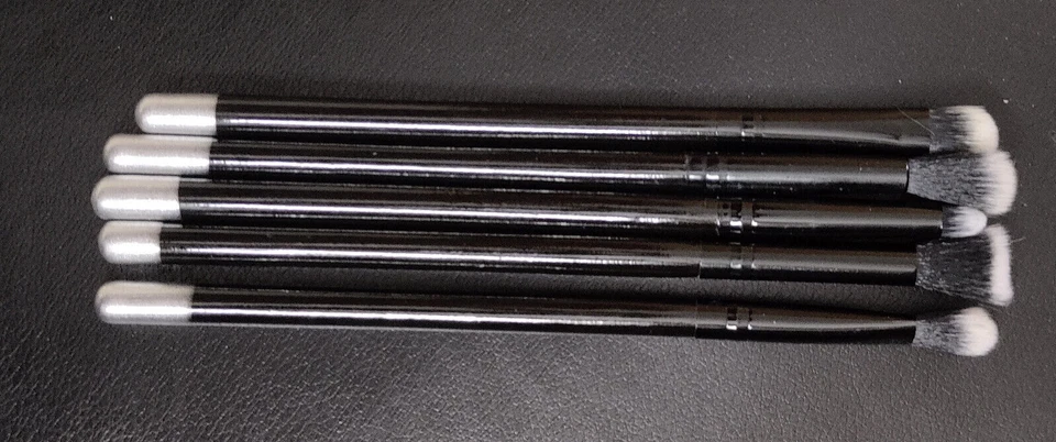 Juego De Pinceles De Maquillaje Profesional Para Ojos Color Negro De 5 M504 - Imagen 2 de 4