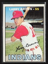 1967 Topps #145 Larry Brown - VG/EX Set Break!